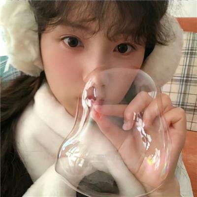 在窗边